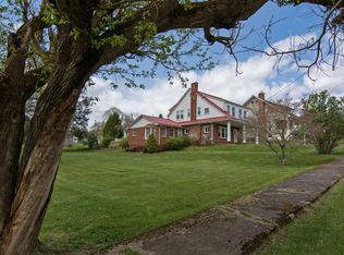 455 Monroe St, Alderson, WV 24910