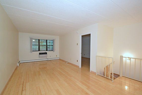 3rd image of 6903 242nd St #39A