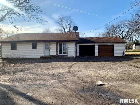 712 E Jackson St, Virden, IL 62690