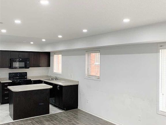 4th image of 31 Hays Blvd #5