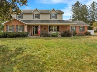 3330 Craftsbury Ct, Reading, PA 19605