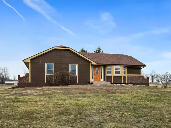 21016 NE 171st St, Kearney, MO 64060