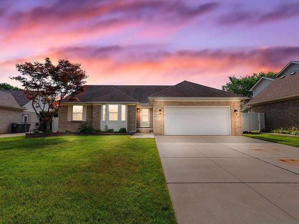 1st image of 22450 Meadow Woods Cir