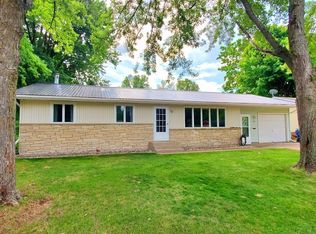 190 Robert St, Clintonville, WI 54929