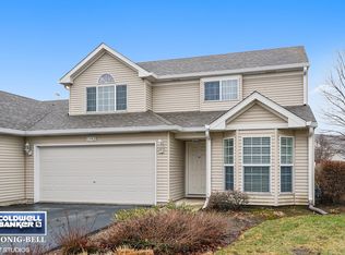 1392 Chestnut Cir, Yorkville, IL 60560