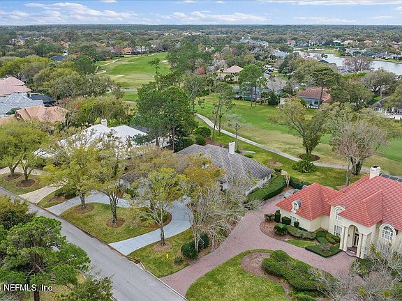 3rd image of 320 PLANTATION Circle