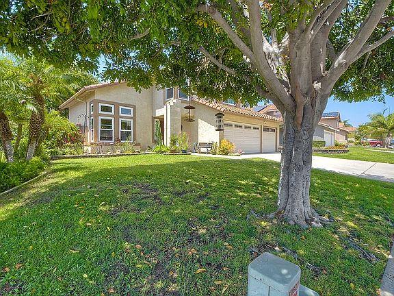 3rd image of 1619 Avenida Oceano