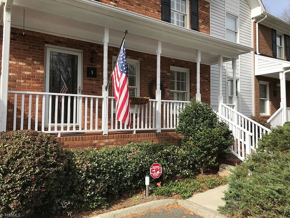 1st image of 3 Brandy Dr