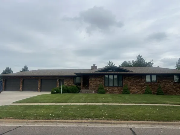 3004 Mach 1 Dr, Norfolk, NE 68701