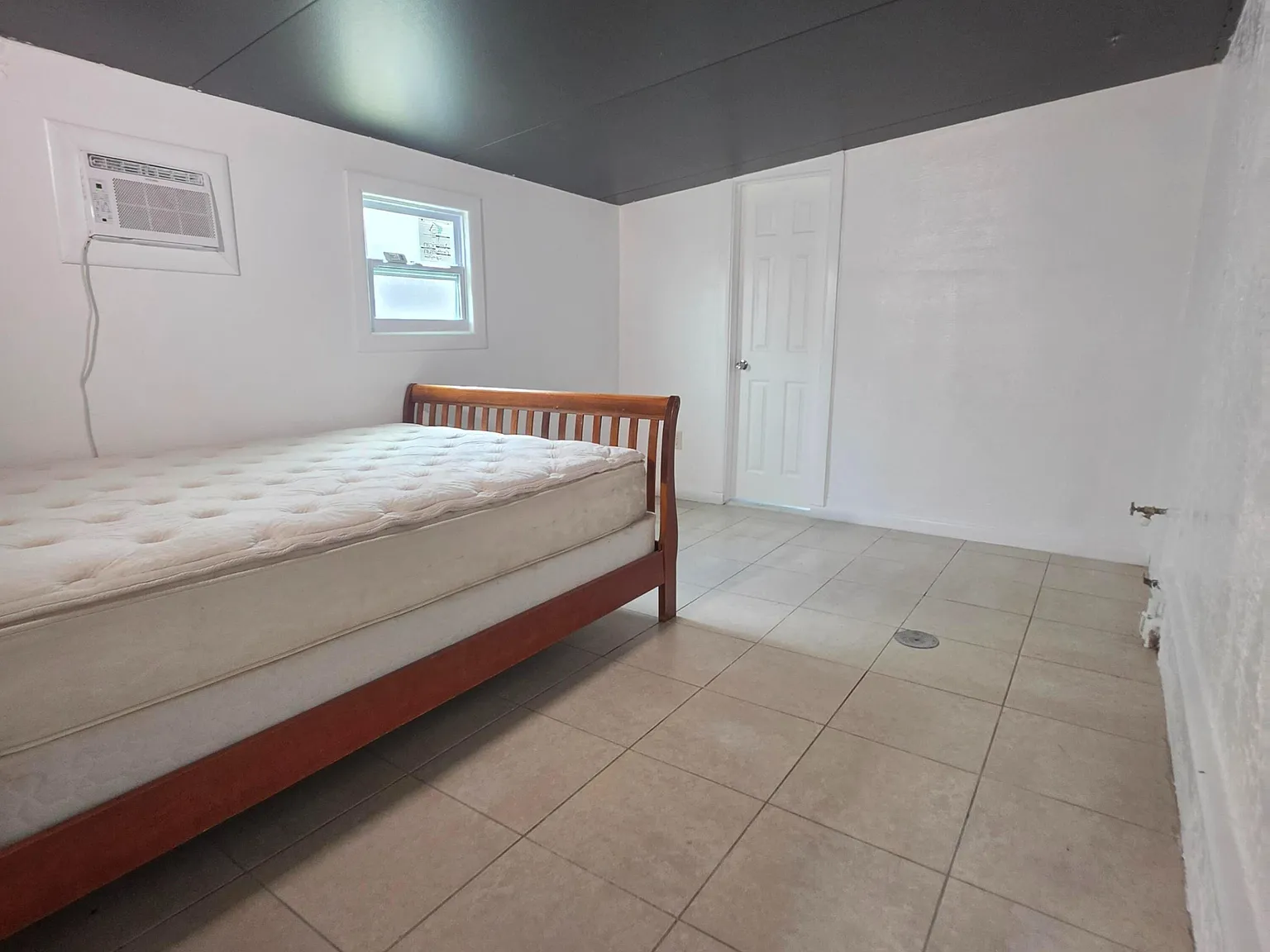 3 bed, 2.0 bath, 800 sqft, $1,200 — Photo 3