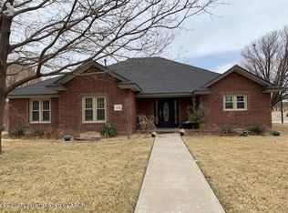 1602 Texas St, Perryton, TX 79070