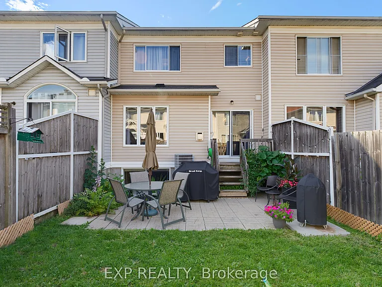 2215 Silverado Cres — Photo 34