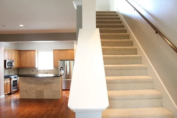 4230 Travis St #8 — Photo 17