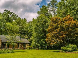 285 Twin Lakes Dr, Villa Rica, GA 30180