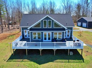 1253 Skyline Rd, Appomattox, VA 24522