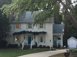 2516 Winterbury Ct, Raleigh, NC 27607