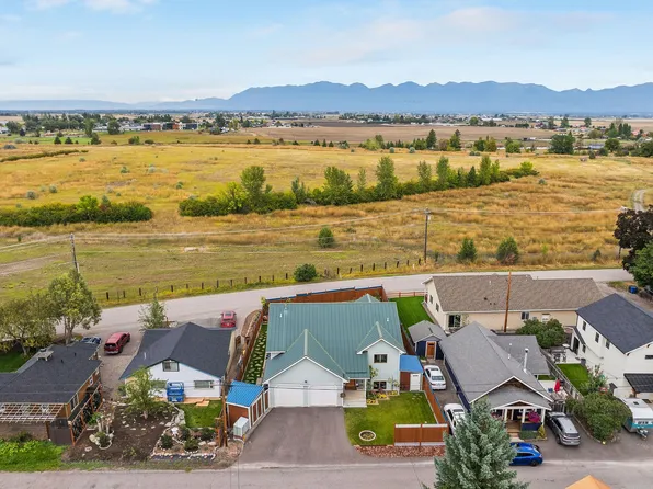 241 Burns St, Somers, MT 59932