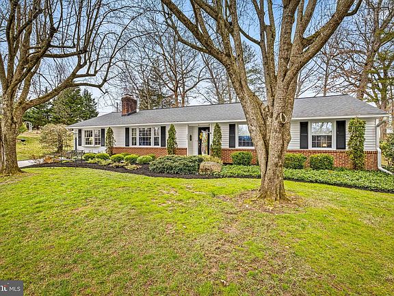 2nd image of 200 Purlington Rd