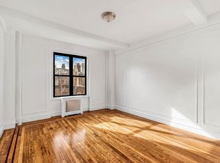 208 W 23rd St APT 412, New York, NY 10011