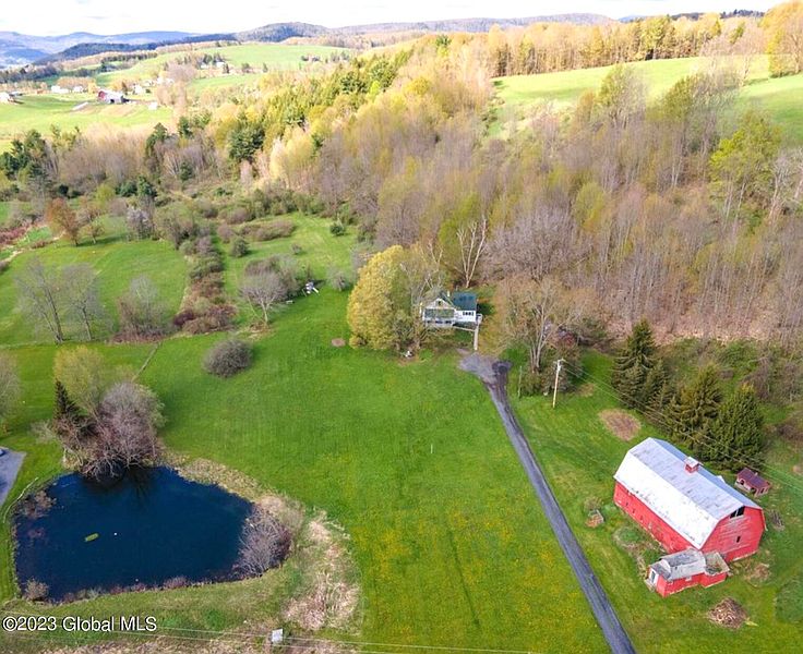 2nd image of 317 Hubb Shutts Road