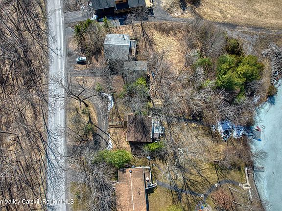 2nd image of 87 Sleepy Hollow Road