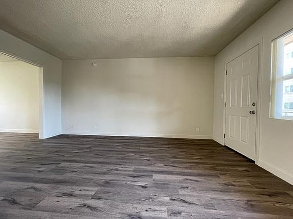 4th image of 5060 Bakman Ave