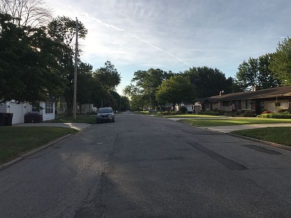 4th image of 422 E Rich Ave