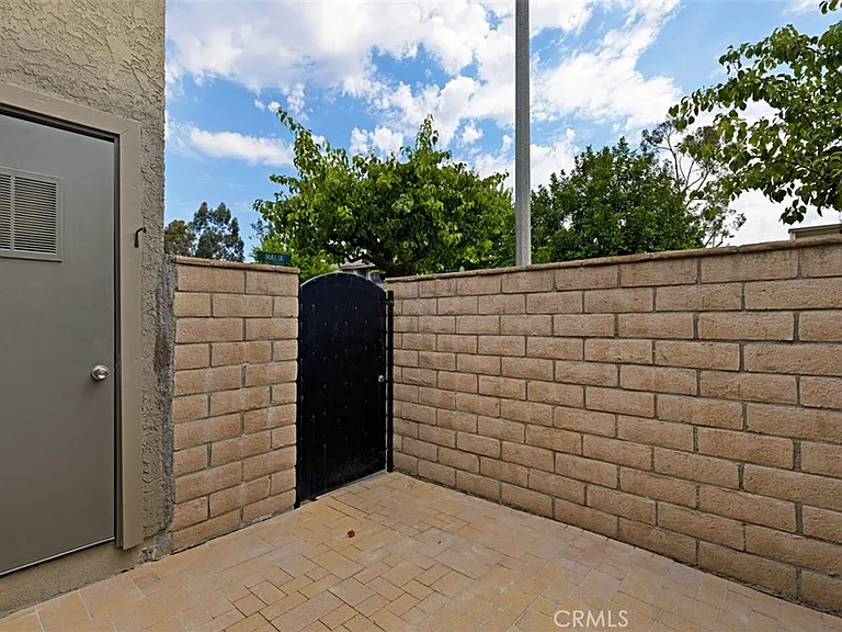 25866 Malia Ct — Photo 18