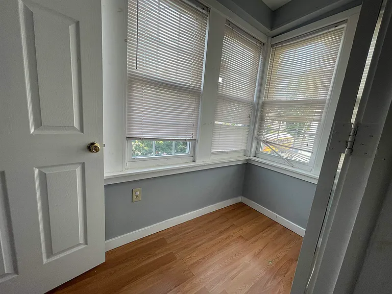 297 Fulton Ave — Photo 14