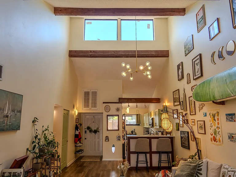 1753 NW 74th Ave — Photo 2