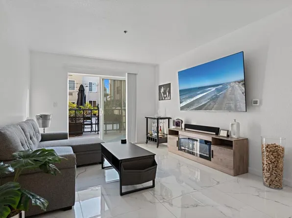 1970 Columbia St Unit 203, San Diego, CA 92101