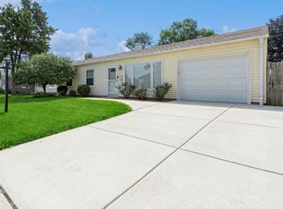 525 Glen Ave, Romeoville, IL 60446