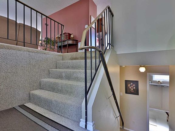 3rd image of 4407 W 66th St