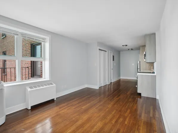 20-26 Seagirt Boulevard image 2 of 18