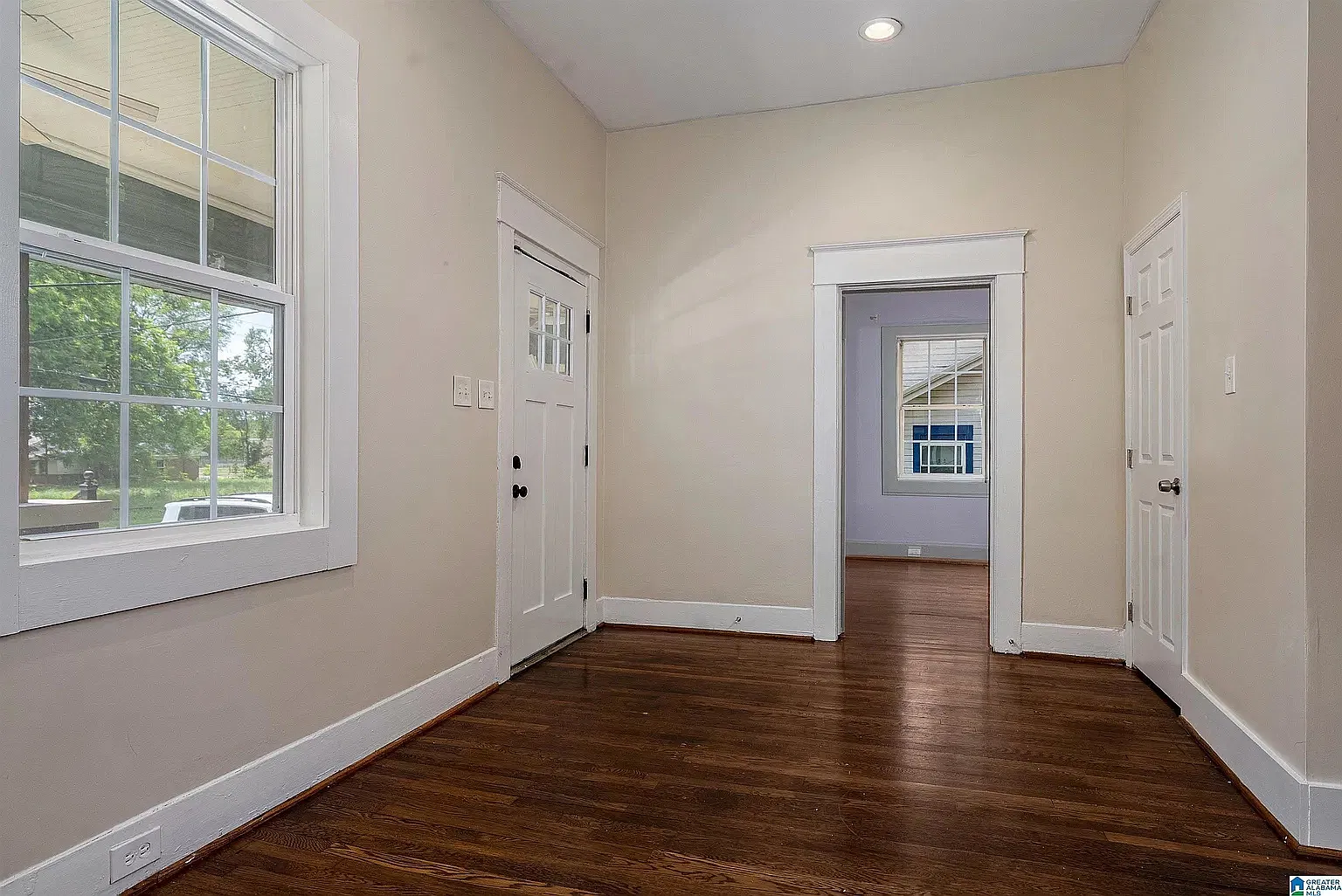 2 bed, 1020 sqft, $1,200 — Photo 3