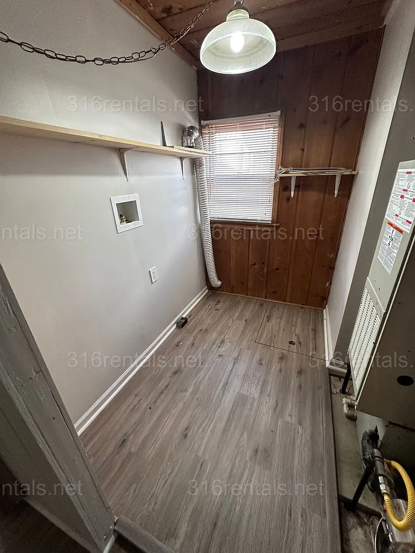 Coming Soon, Please Check Back - $1150 - 3 Bed 1 Bath - Single Family Home — Photo 3