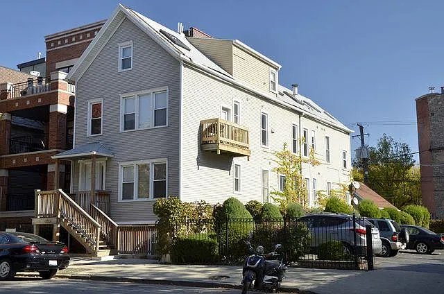 2513 N Southport Ave #GF — Photo 18