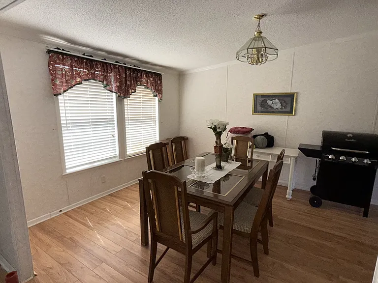 198 County Road 1165 — Photo 8