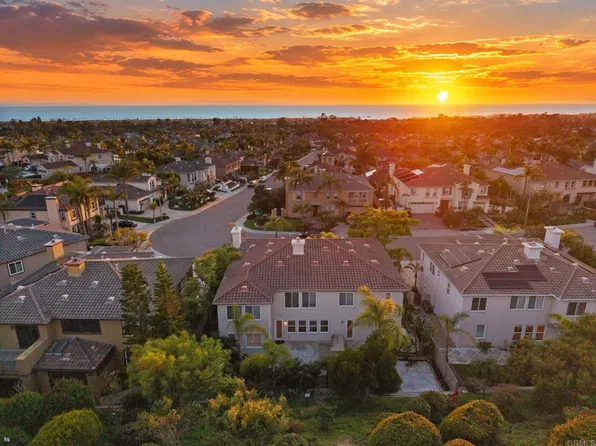 6584 Coneflower Dr, Carlsbad, CA 92011
