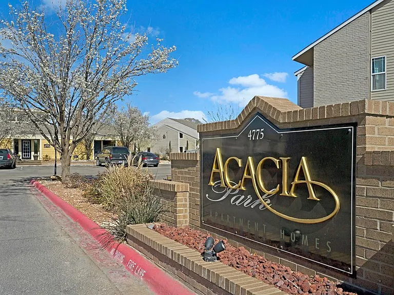 Acacia Park — Photo 14