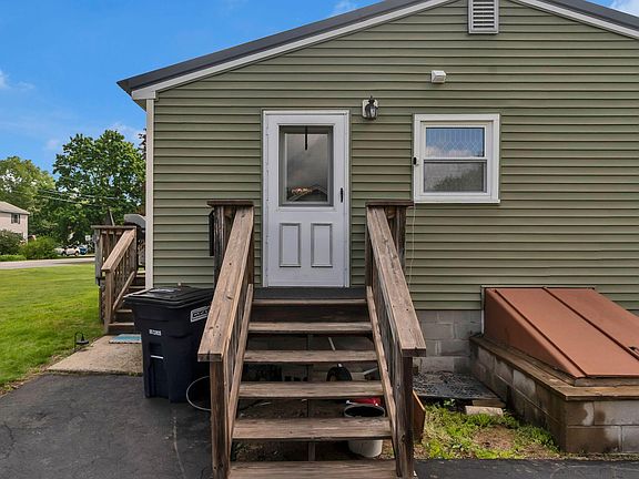 4th image of 29 Eaton Drive
