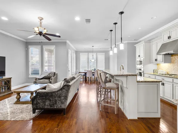 13648 Cobblestone Dr, Farmers Branch, TX 75244