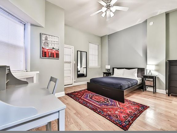 3rd image of 1853 N Lincoln Ave #1
