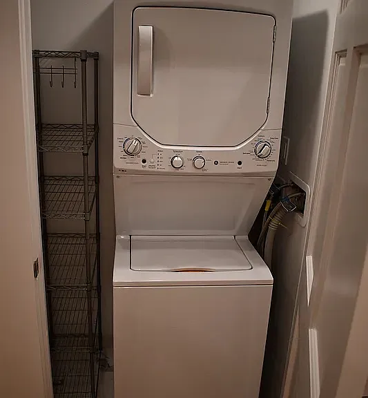 101 Dupont St #2 — Photo 11