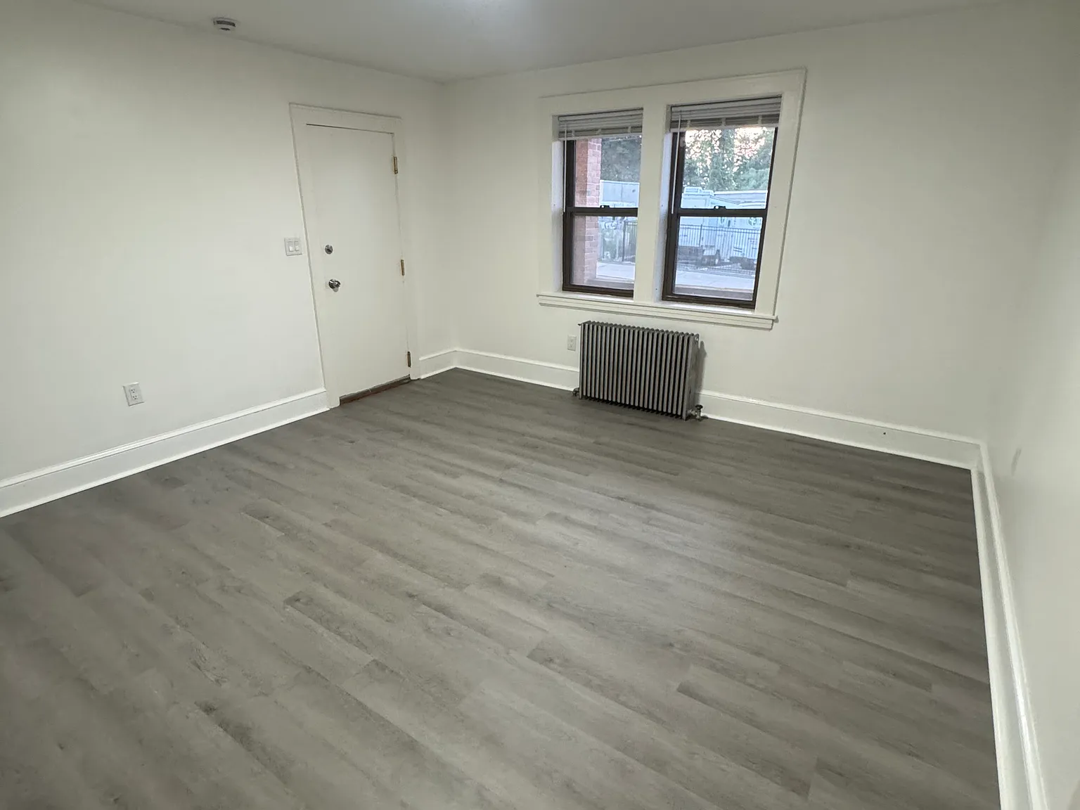 2 bed, 900 sqft, $1,650 — Photo 4