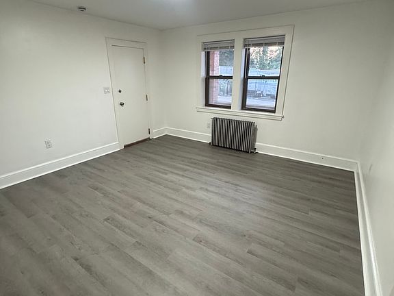 4th image of 35 Rapallo Ave #3E