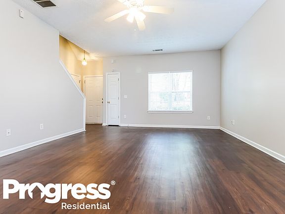 5th image of 375 Village Knoll Dr