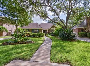 4530 Windy Hollow Dr, Kingwood, TX 77345