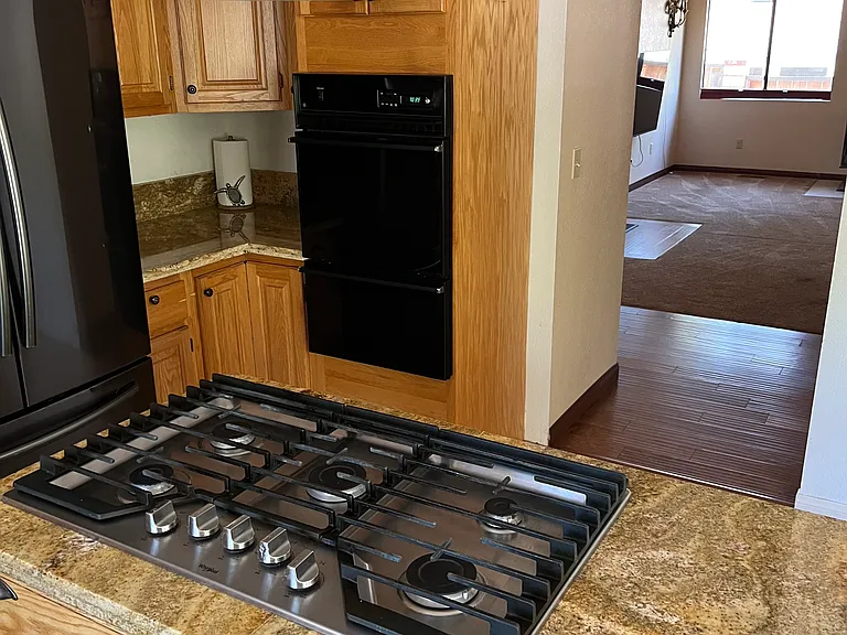 39900 Lakeview Dr — Photo 11