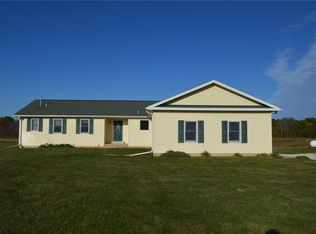 995 NW 650th Ave, Hillview, IL 62050
